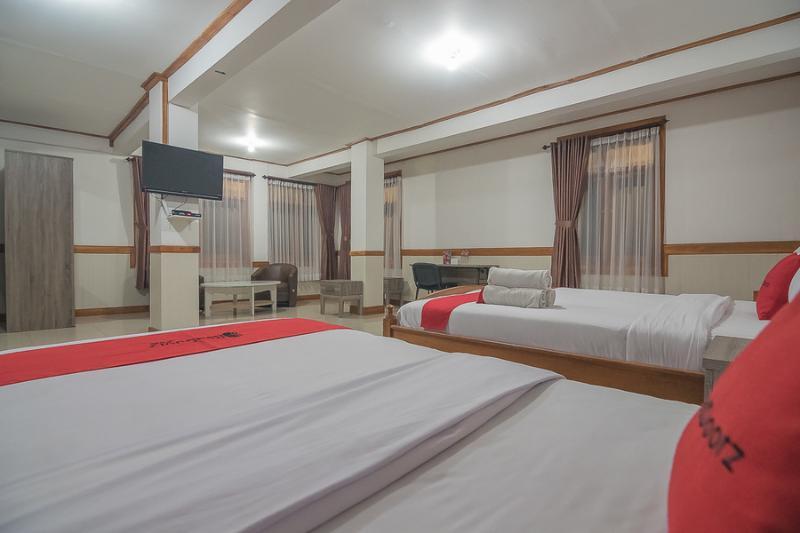 Reddoorz Near Politeknik Negeri Hotel 3*